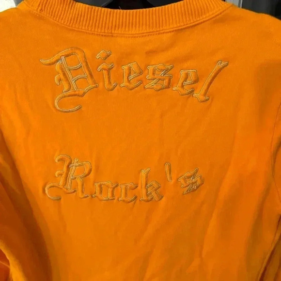 Diesel Women’s Orange Sweatshirt “Diesel Rocks” On Back Size Small - Picture 8 of 8